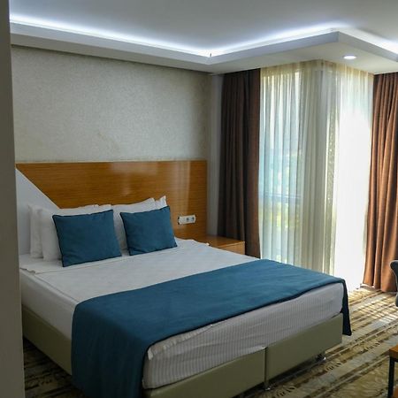 Bulvar Hotel Измир Екстериор снимка